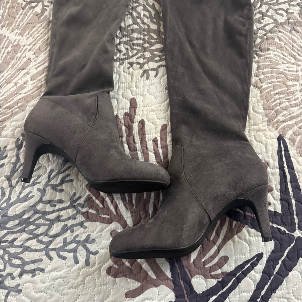BCBGeneration Gray Heeled Boots size 10